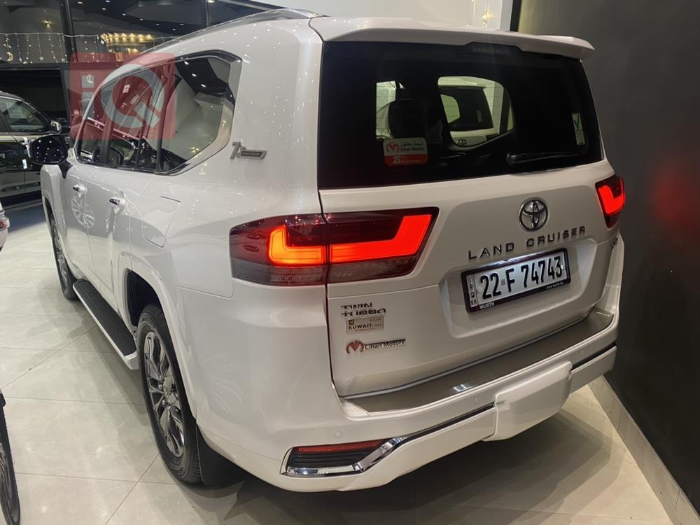 تويوتا لاندكروزر